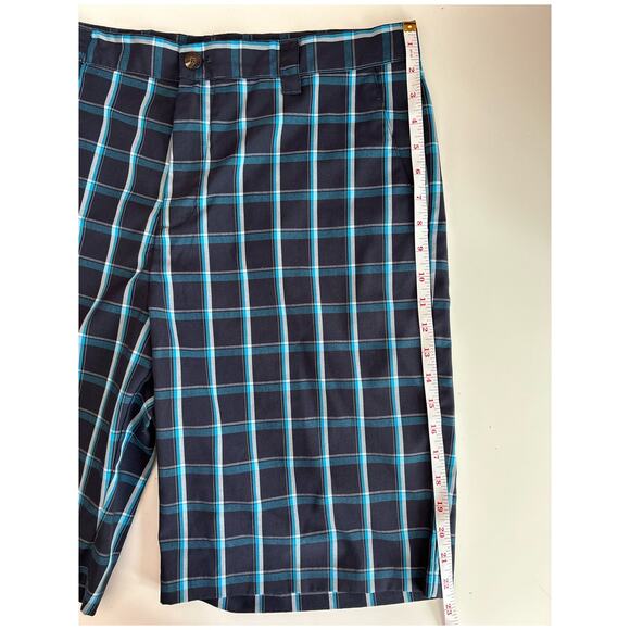 Adidas Climate Men´s Golf Shorts Performance Flat Front Blue Plaid Logo Size 34 - Picture 6 of 7